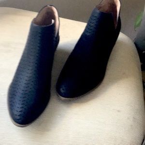 These new boots  are size 8.